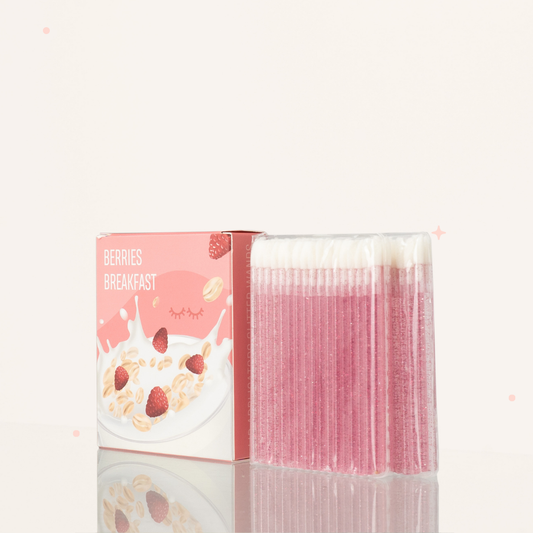 BREAKFAST lip applicator