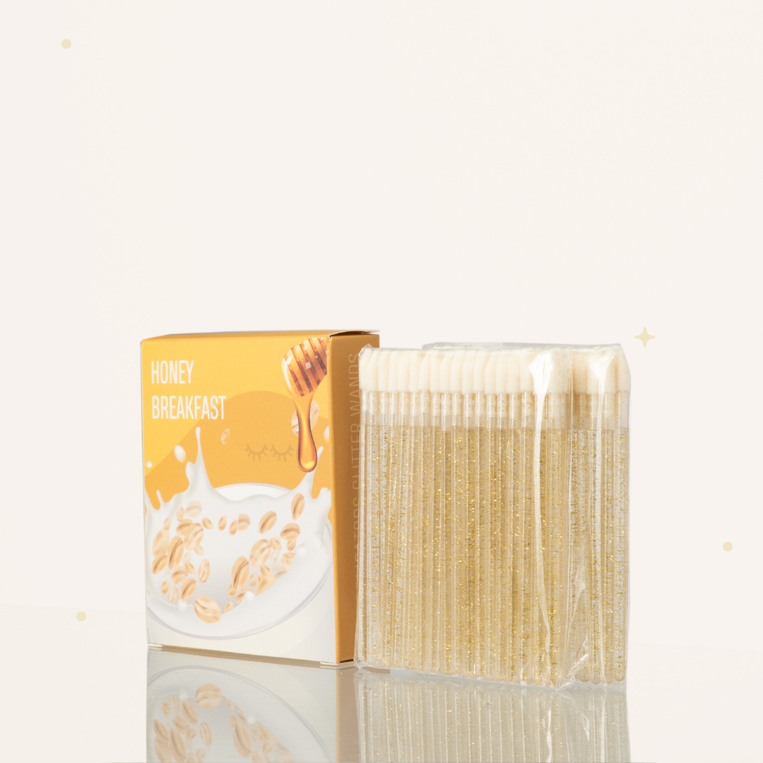 BREAKFAST lip applicator